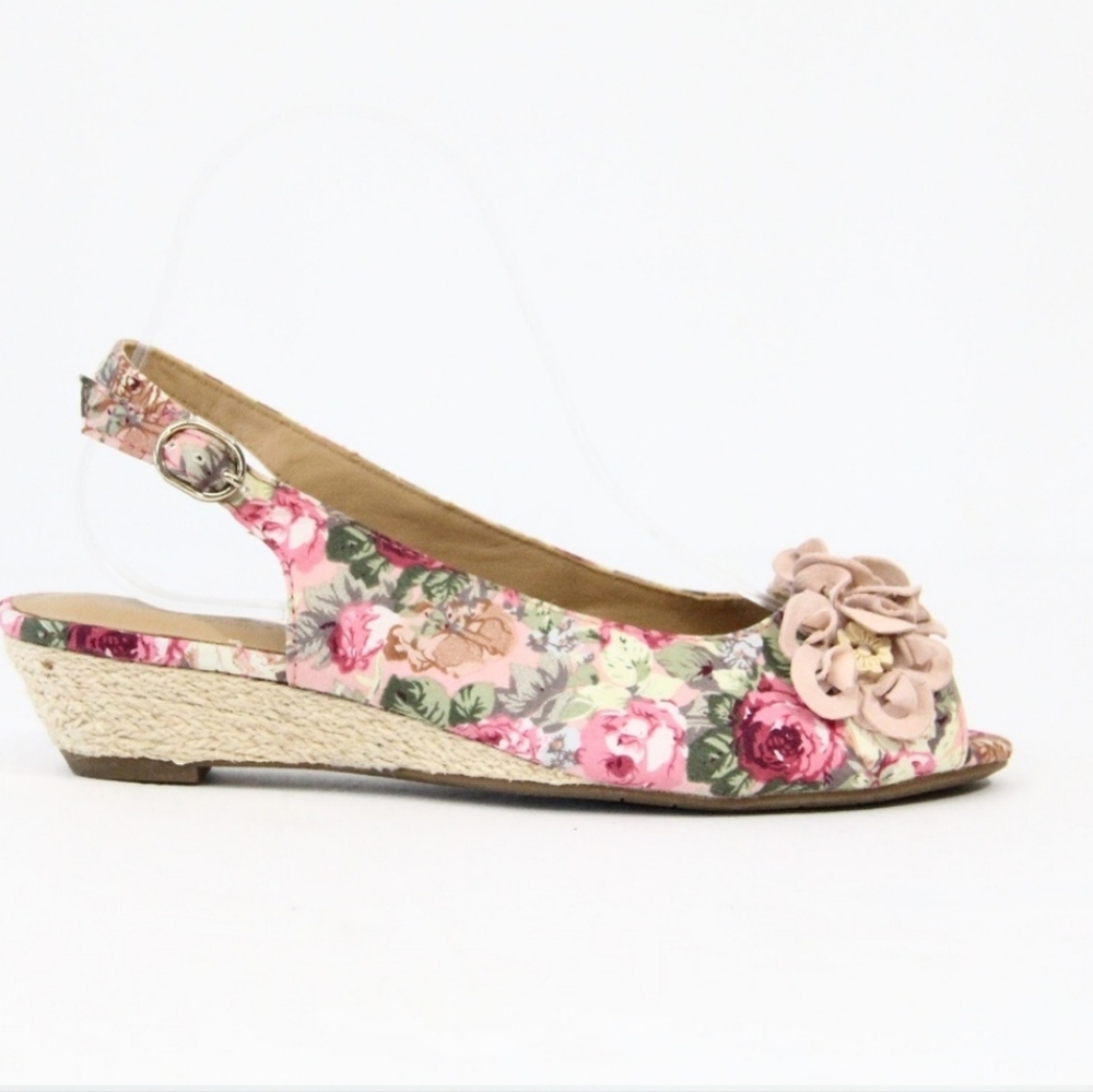 Hotter "Betsy" slingback floral wedge shoes. Sz 8